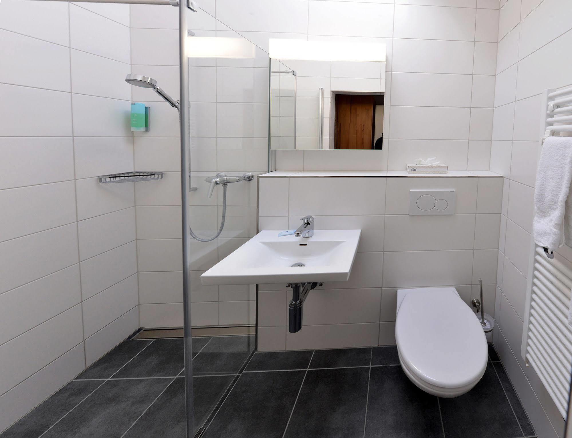 Hotel De La Gare Sugiez Экстерьер фото